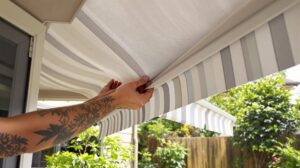 tarif changement toile store banne